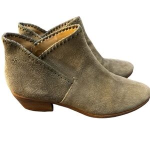 Jack Rogers Olive Green Suede Sadie Ankle Boots Size 8